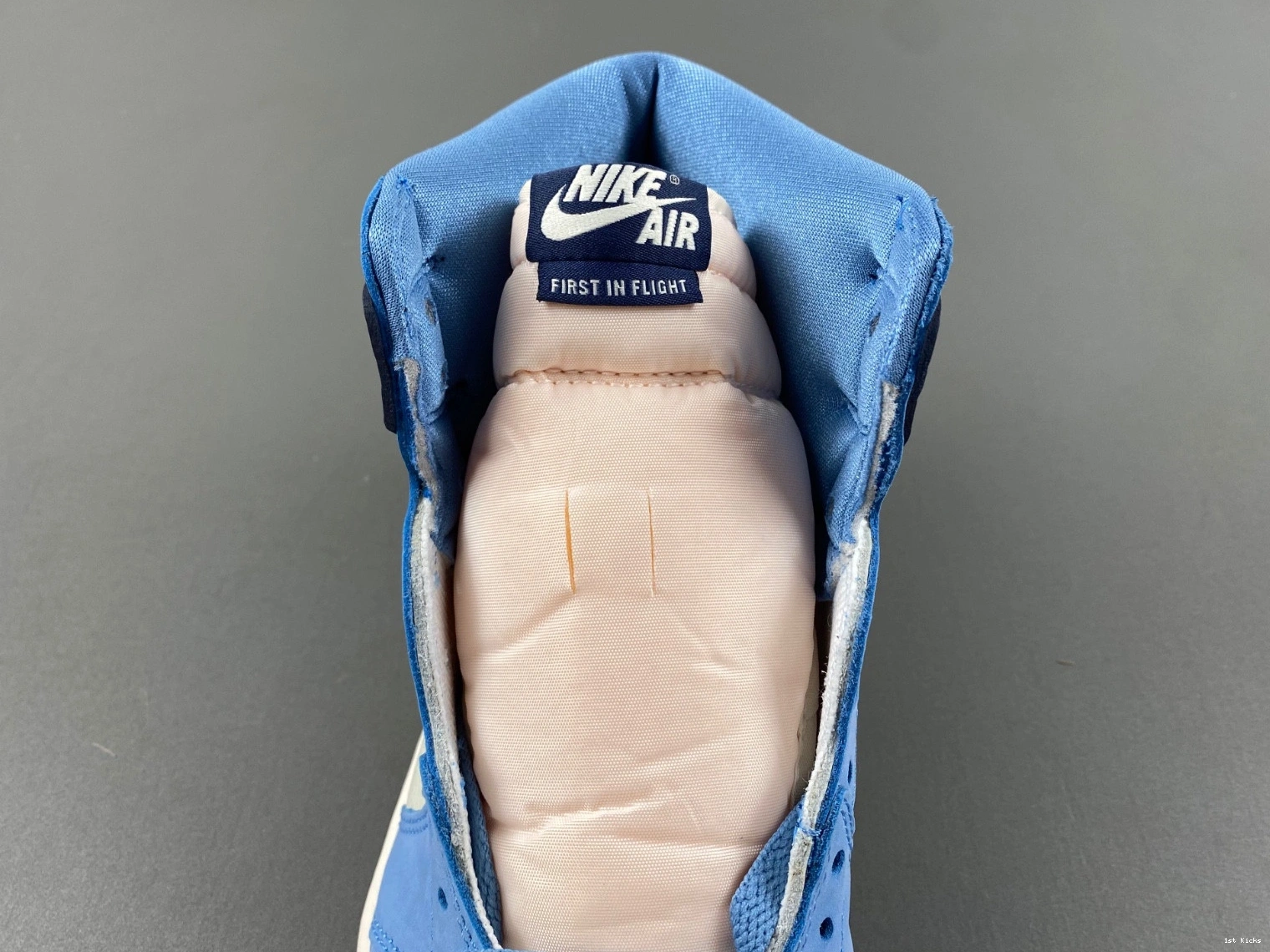 First Flight Air 1 in FD2596-400 Jordan High OG 1101